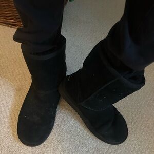 Koolaburra by UGG Black Boots size 7